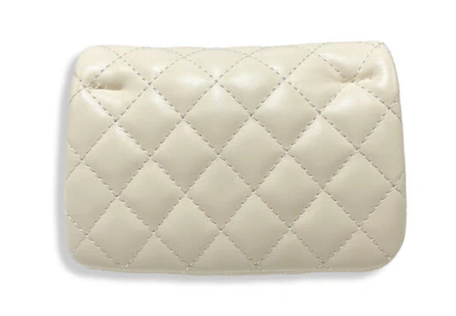 B1337I - Cream Pearl Closure Quilted Purse