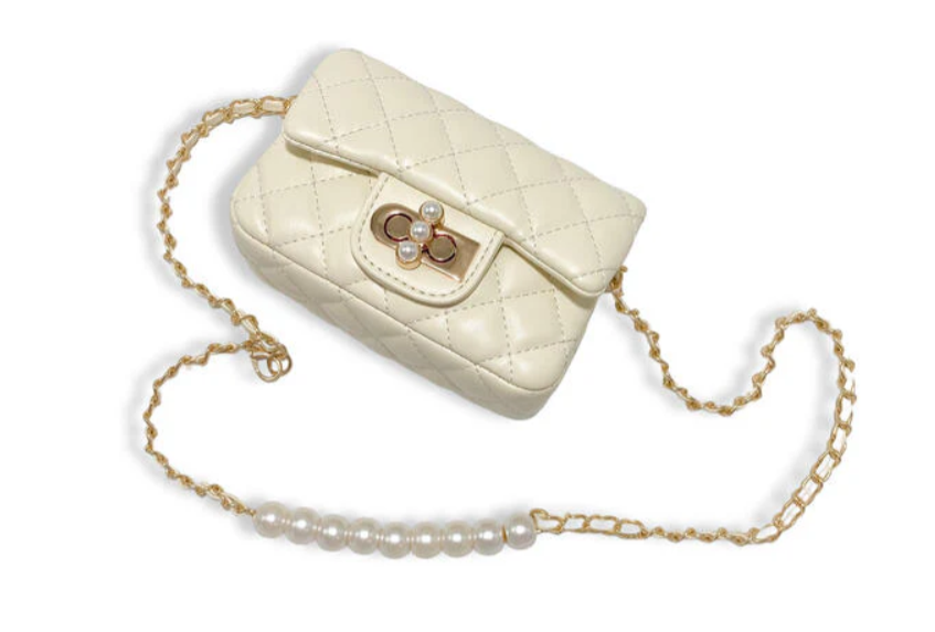 B1337I - Cream Pearl Closure Quilted Purse