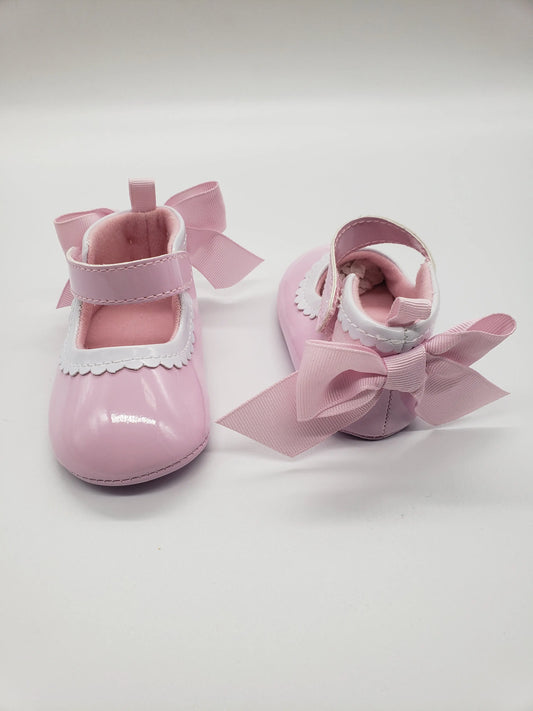 Pink & White Crib Shoes Cadiz Boutique, Inc.