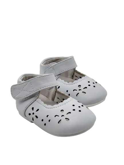 CHLOEs - Crib Shoes Cadiz Boutique, Inc.