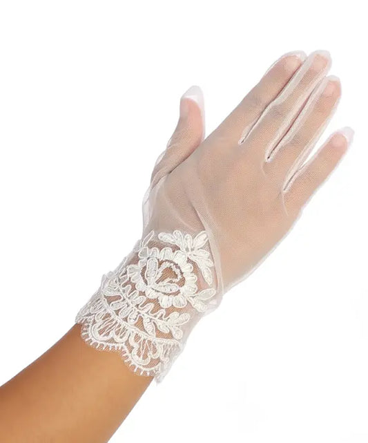 LMG - Gloves Cadiz Boutique, Inc.
