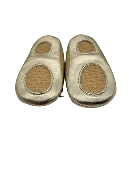 AADI-0700 - Aadi Crib Shoes Cadiz Boutique, Inc.