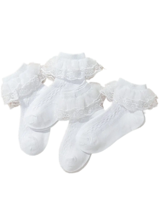 38313 - Ruffle Trim Ankle Socks Cadiz Boutique, Inc.