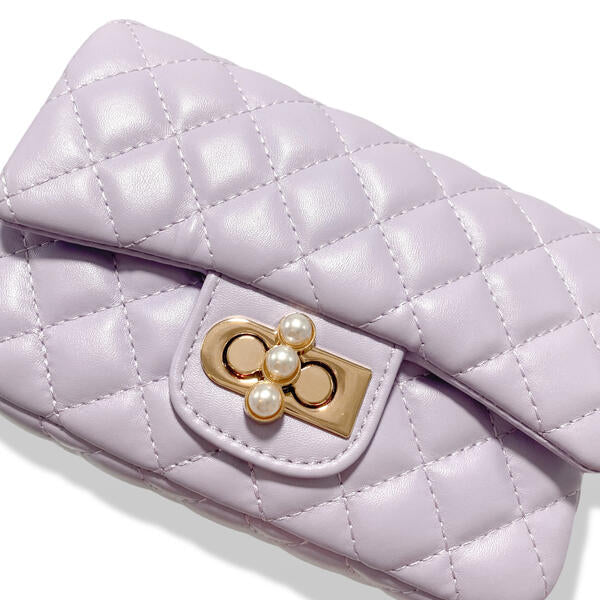 B1337L - Pearl Closure Quilted Purse