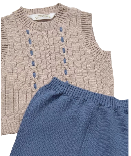 2506C - Newborn Boy 3-Piece Set (Mayoral)4