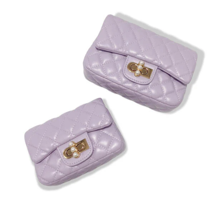 B1337L - Pearl Closure Quilted Purse