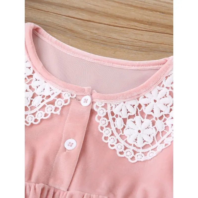 2 Piece Baby Girl Flowers Decor Pink Bodysuit With Headband Cadiz Boutique, Inc.